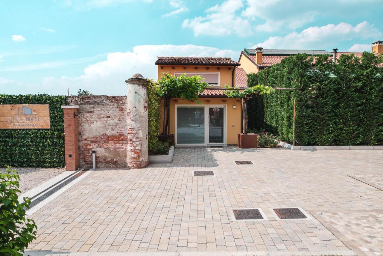 Bed and Breakfast Little House Campo San Martino Экстерьер фото